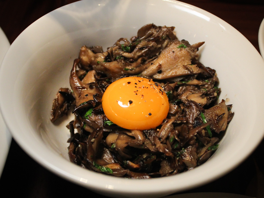 stags head steakhouse pan pacific singapore