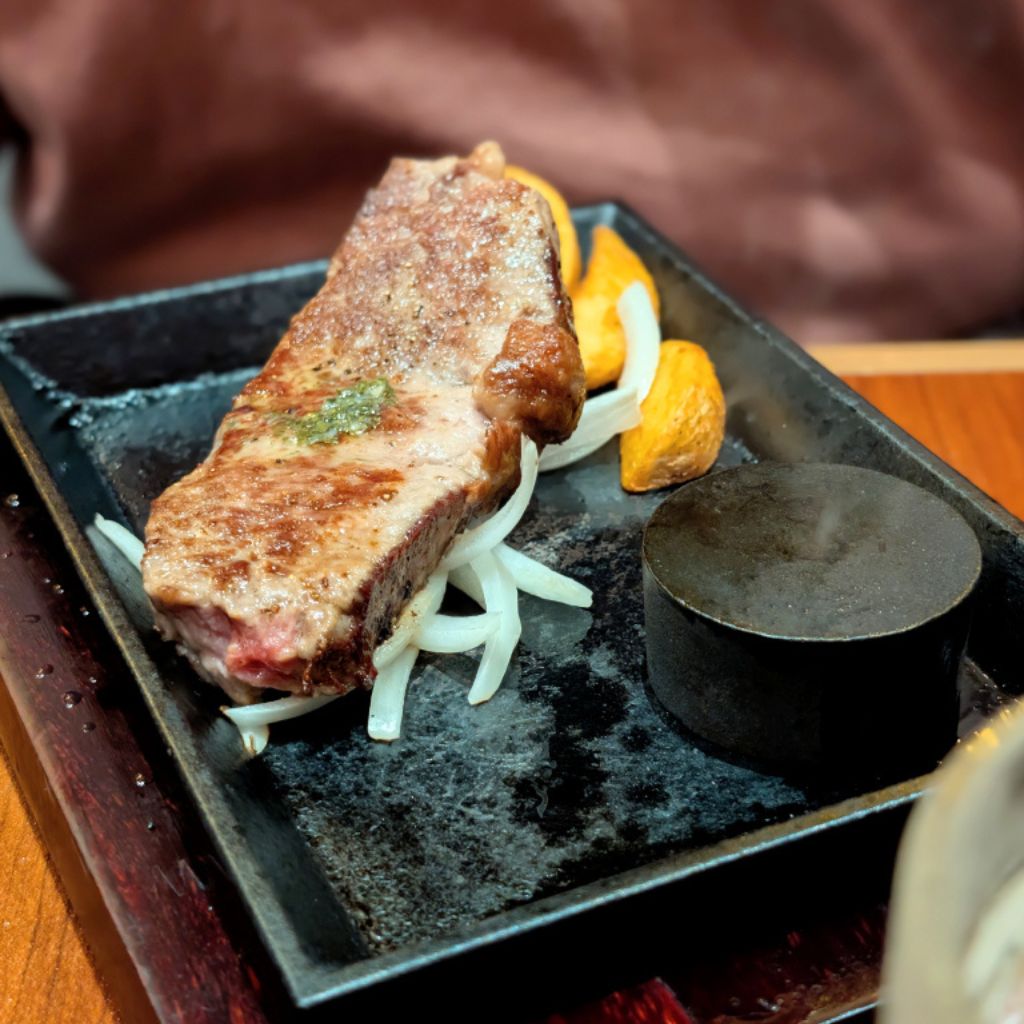 Australian sirloin steak teppan. Photo: Zawani Abdul Ghani/HungryGoWhere new feb openings