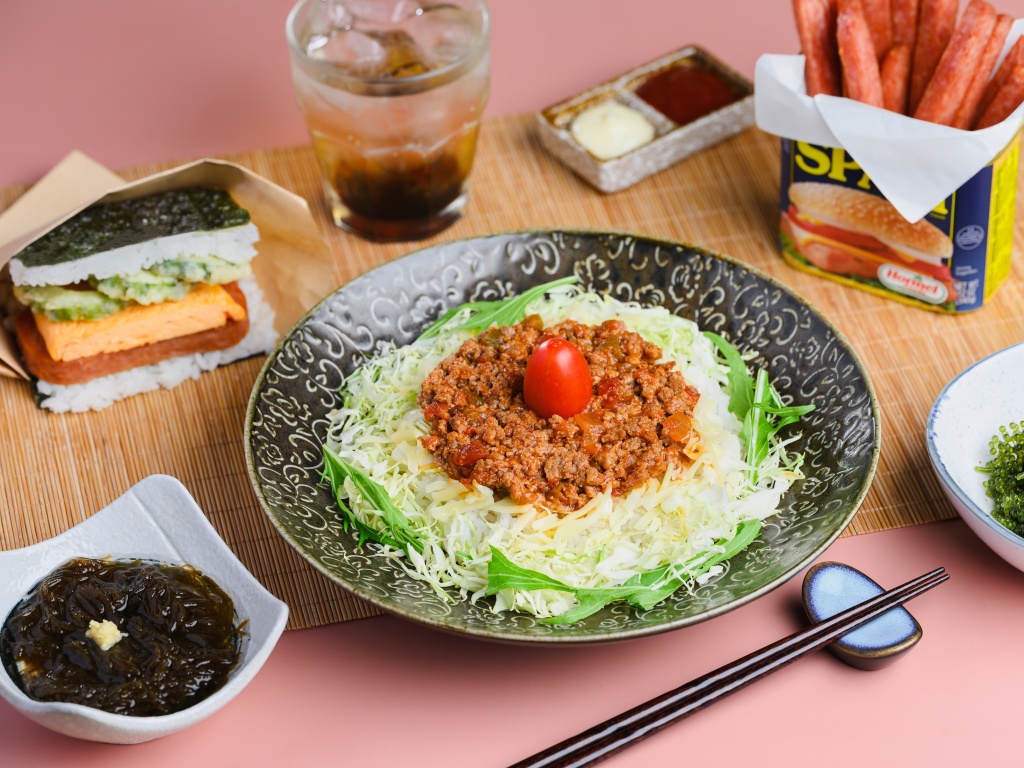 Karii Okinawa street food