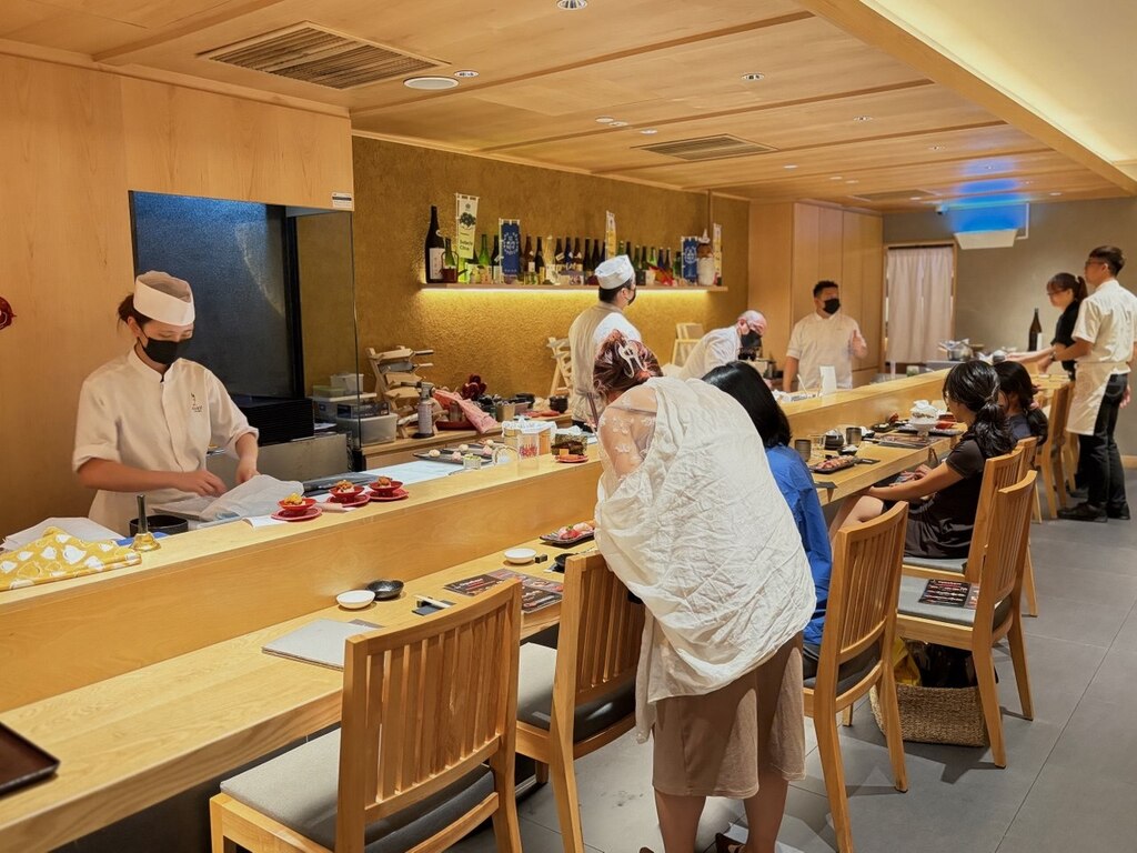 Photo: Shannon Ong/HungryGoWhere haku sushi