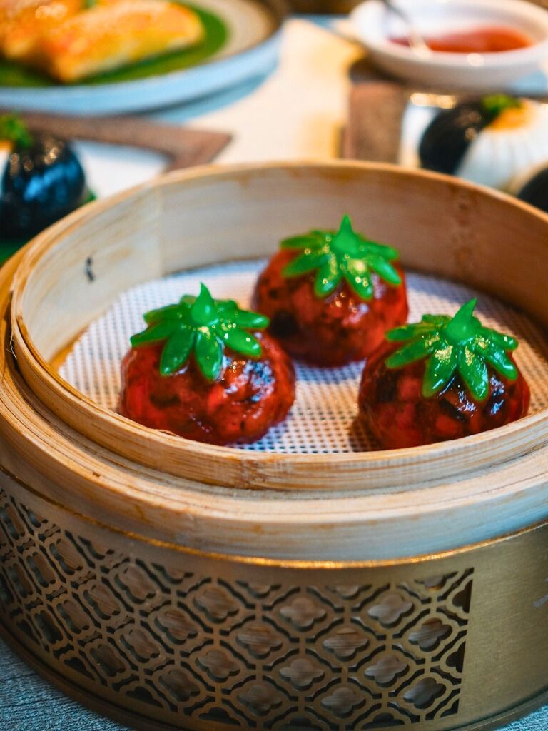 Red ruby dumplings with fresh mushrooms and black truffle. Photo: Sarah Chua/HungryGoWhere weave sentosa singapore