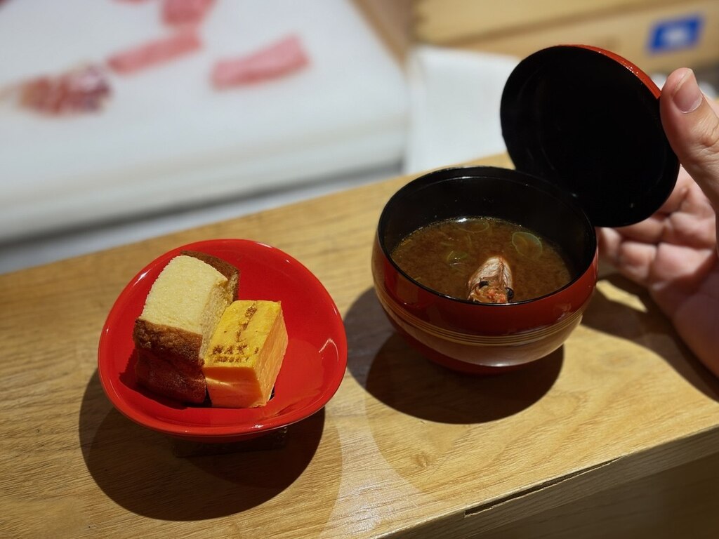 Photo: Shannon Ong/HungryGoWhere haku sushi