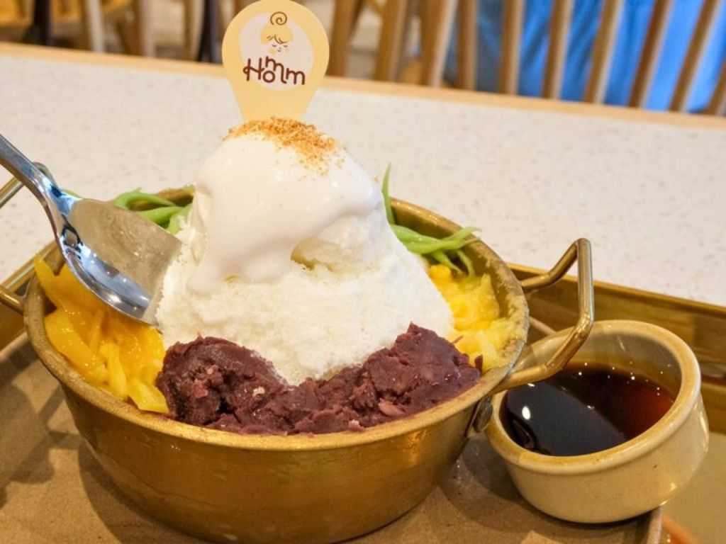 Mount cendol. Photo: Gary Lim/HungryGoWhere weave sentosa singapore