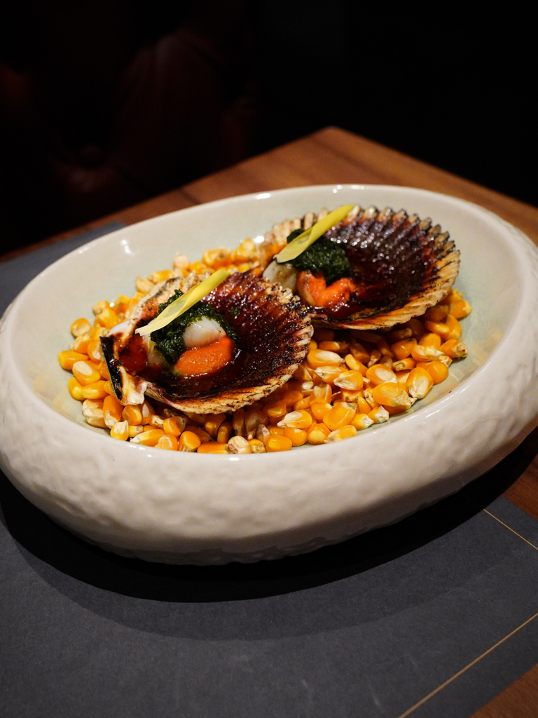 The honey is so addictive! Photo: Evan Mua/HungryGoWhere the margin restaurant