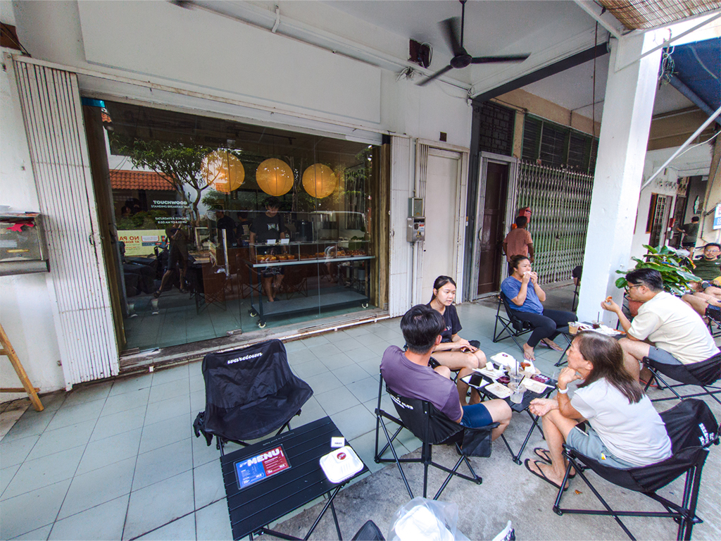 Camping chairs out front and very good bakes inside. Photo: Gary Lim/HungryGoWhere Touchwood Breakfast Bar