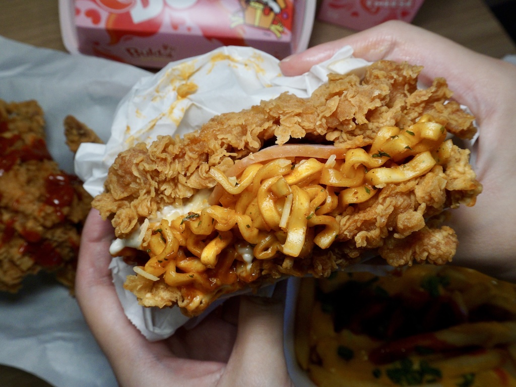 KFC buldak carbonara