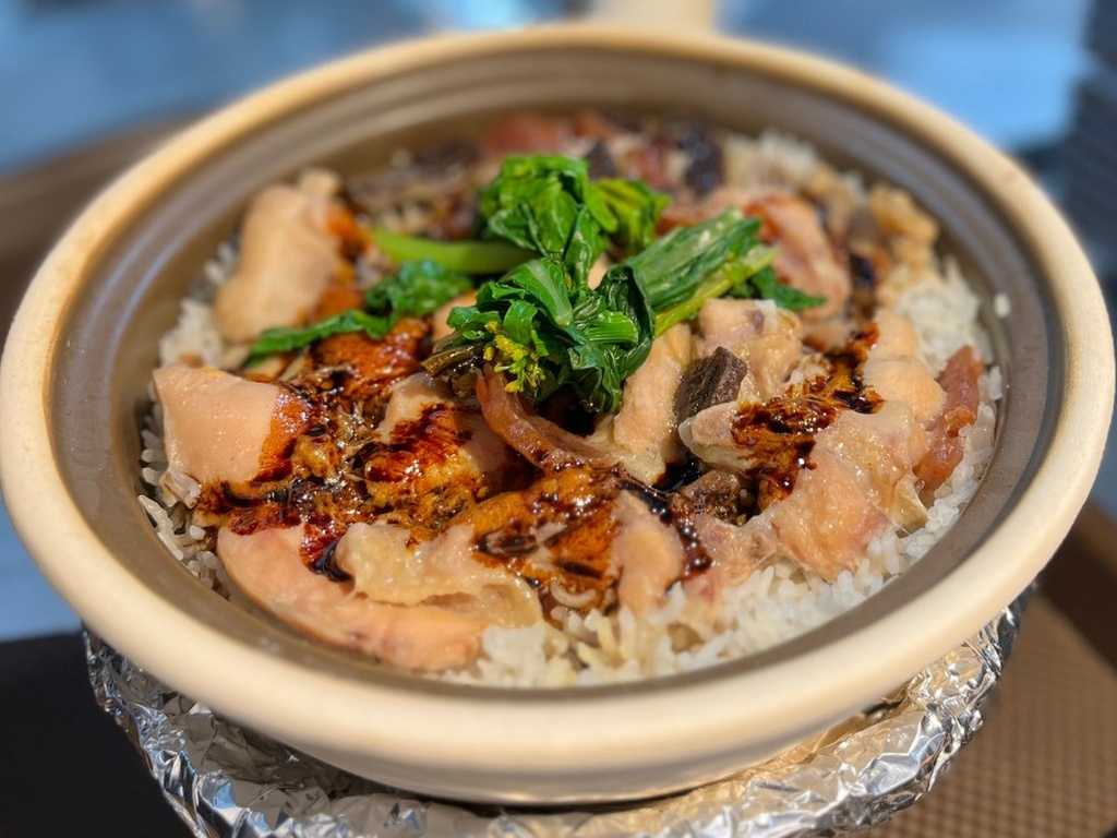 Photo: Yuan Yuan Claypot Rice/Facebook ABC Brickworks Market & Food Centre