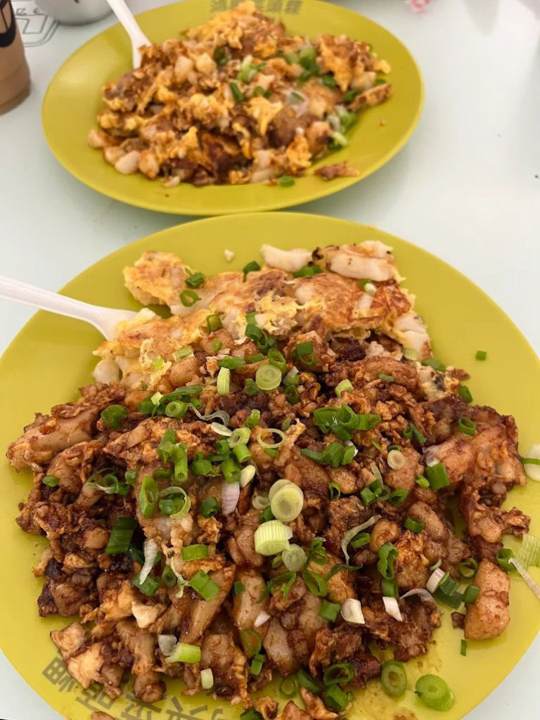 Hong Heng Teochew Carrot Cake at 216 Bedok Food Centre & Market. Photo: Edwin Tay/Google Image 216 Bedok Food Centre and Market