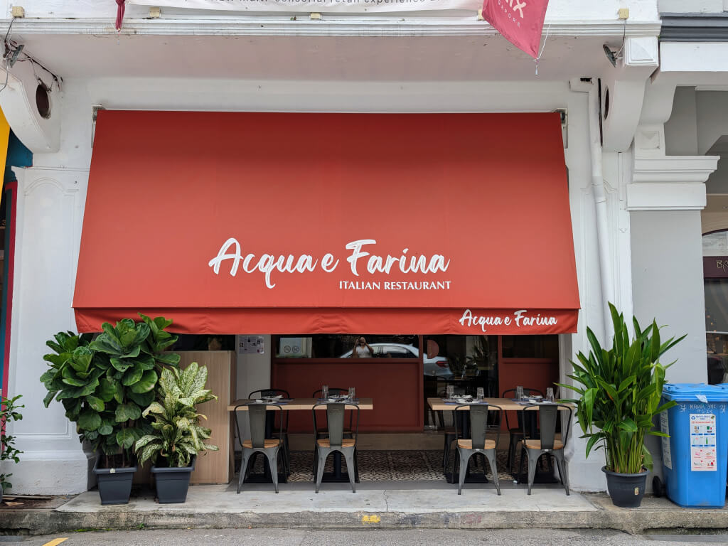 acqua e farina keong saik