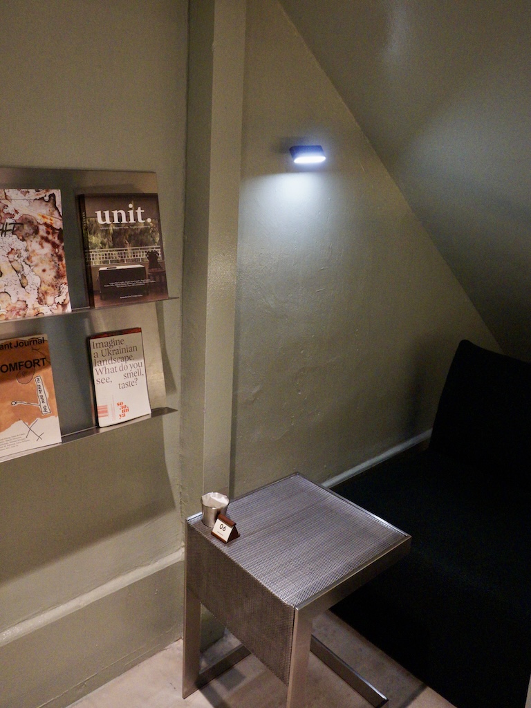 See if you can find this exclusive solo corner! Photo: Hannah Tan/HungryGoWhere Drip & Drool