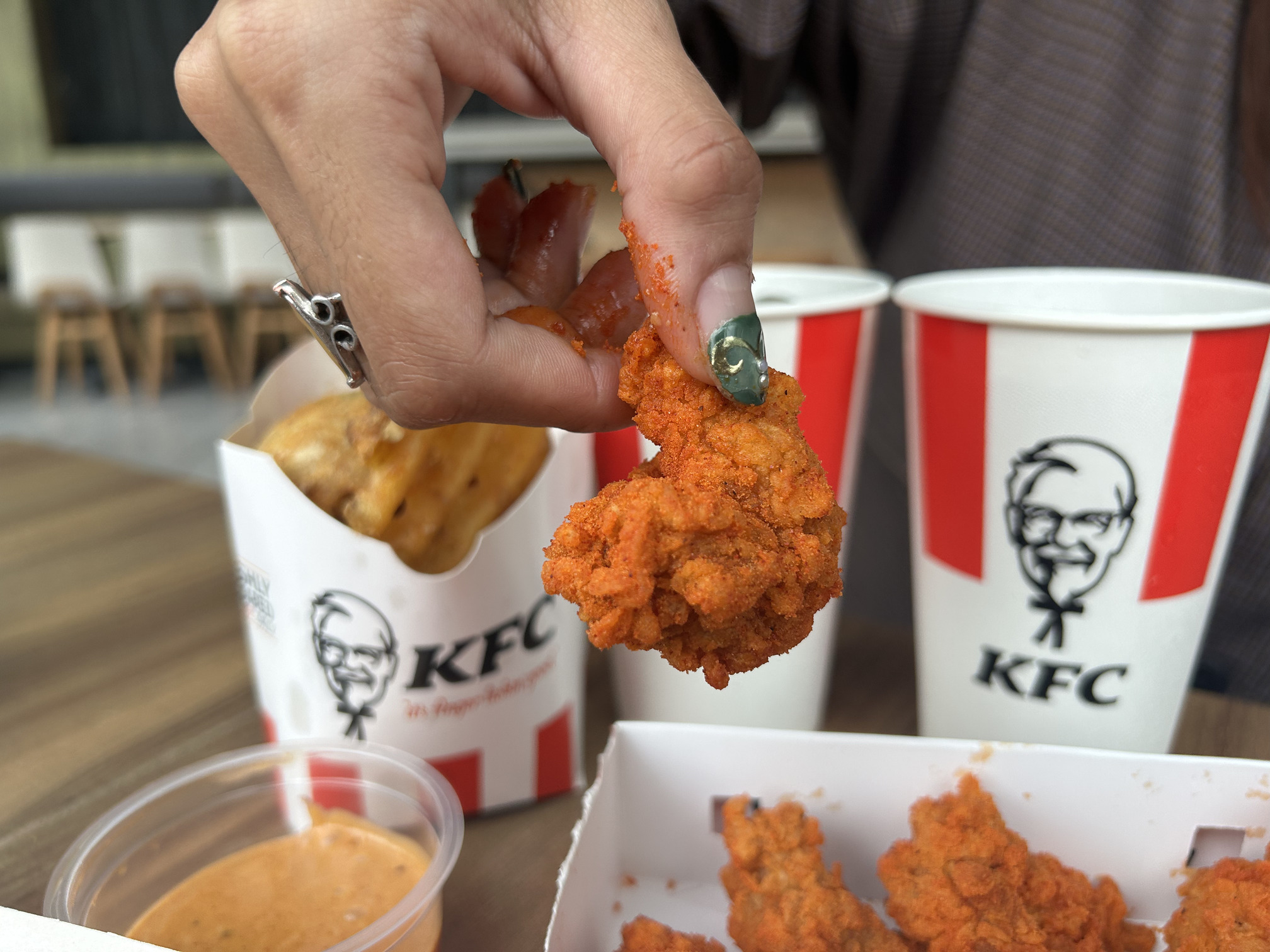 04-ll-KFCnashvillechicken-hungrygowhere.jpg KFC Singapore Nashville chicken review