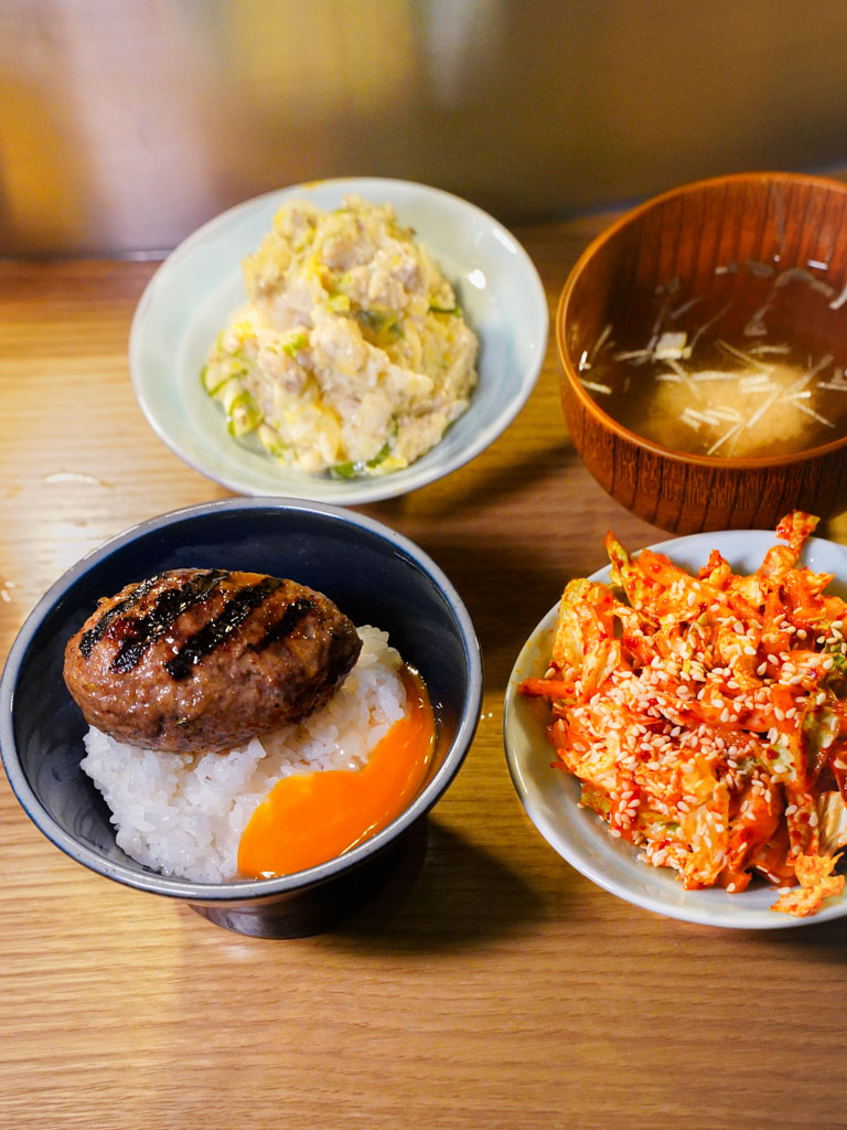 There is only one main and two side dishes here. Photo: Evan Mua/HungryGoWhere hikiniku to come singapore