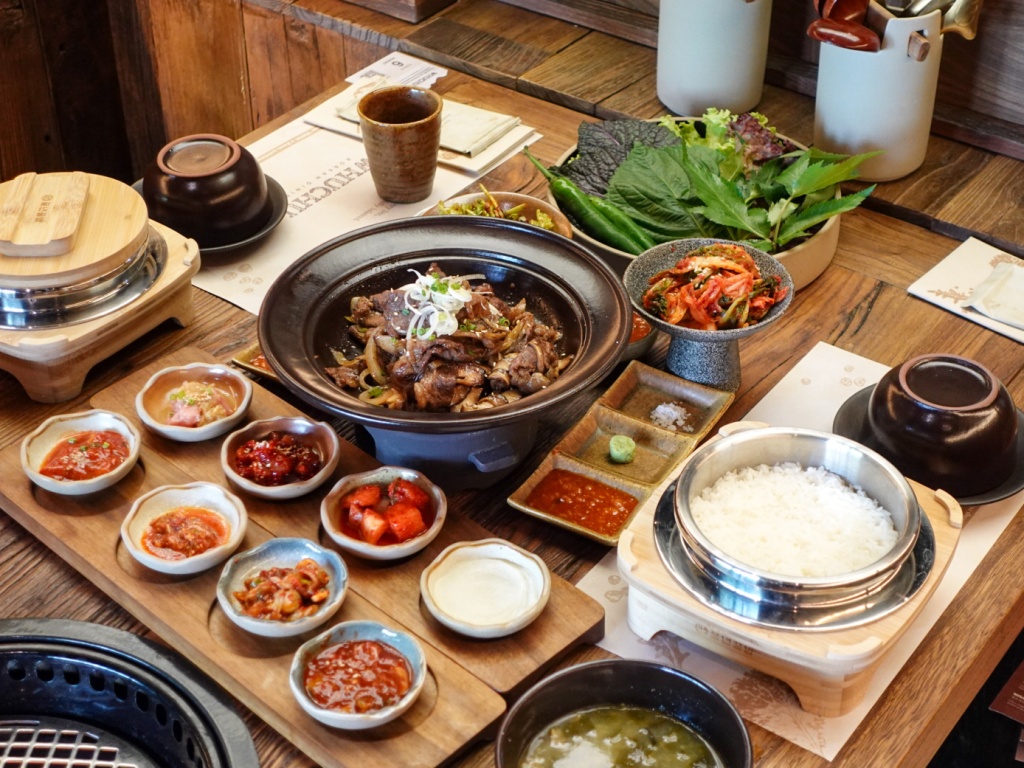 The ssam-bap set spread. Photo: Sarah Chua/HungryGoWhere Whuchu Korean Dining