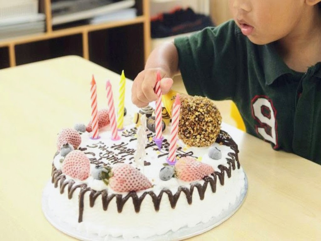 Birthday cakes in Singapore