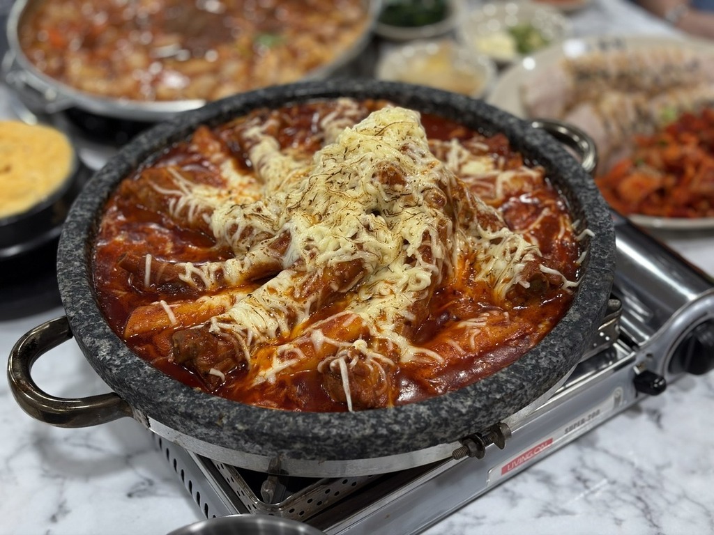 The cheese version. Photo: Shannon Ong/HungryGoWhere obongzip the star vista