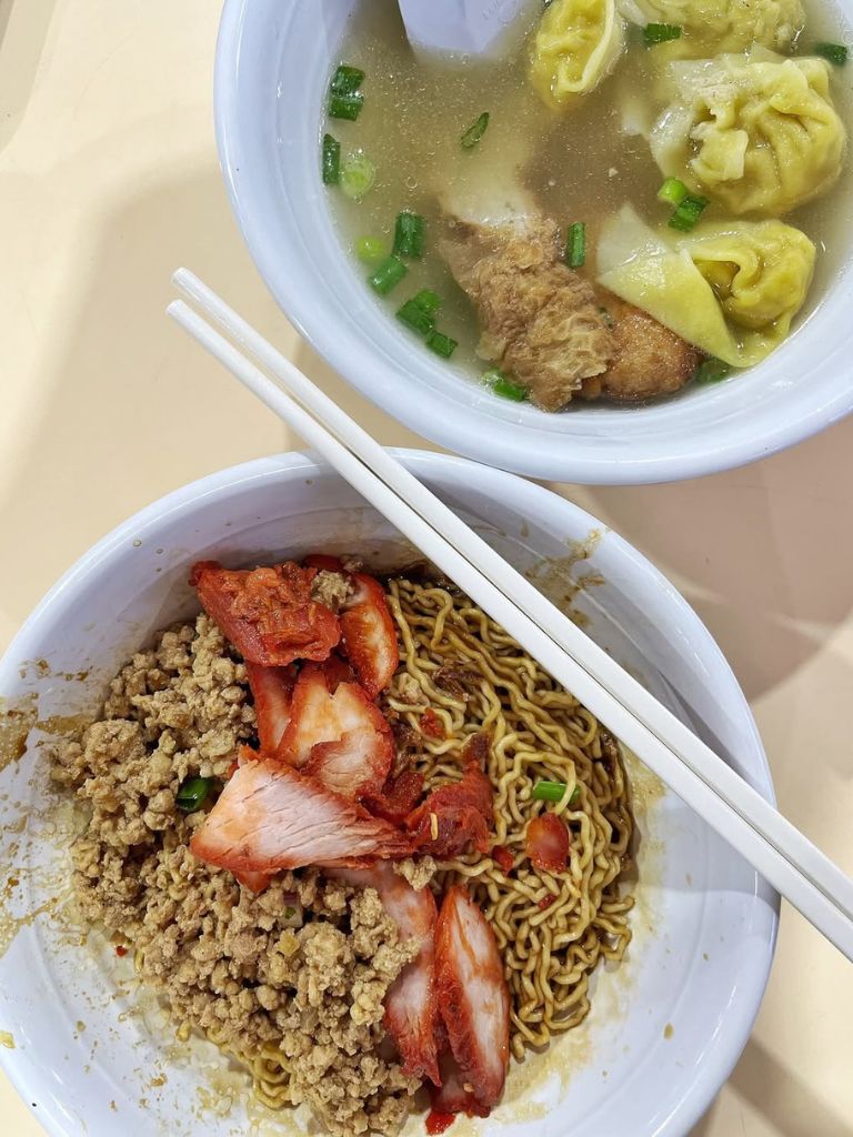 Sarawak kolo mee with yong tau foo. Photo: @melvyn_caffeine/Instagram Holland Drive Food Centre