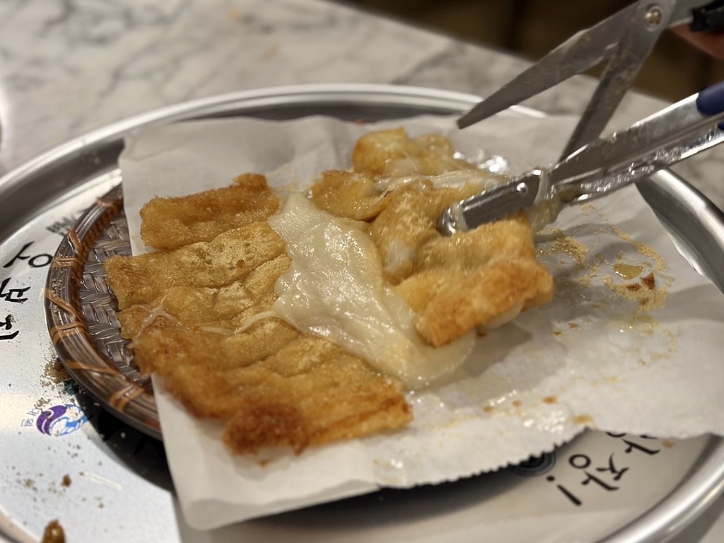 Perfectly crisp. Photo: Shannon Ong/HungryGoWhere obongzip the star vista
