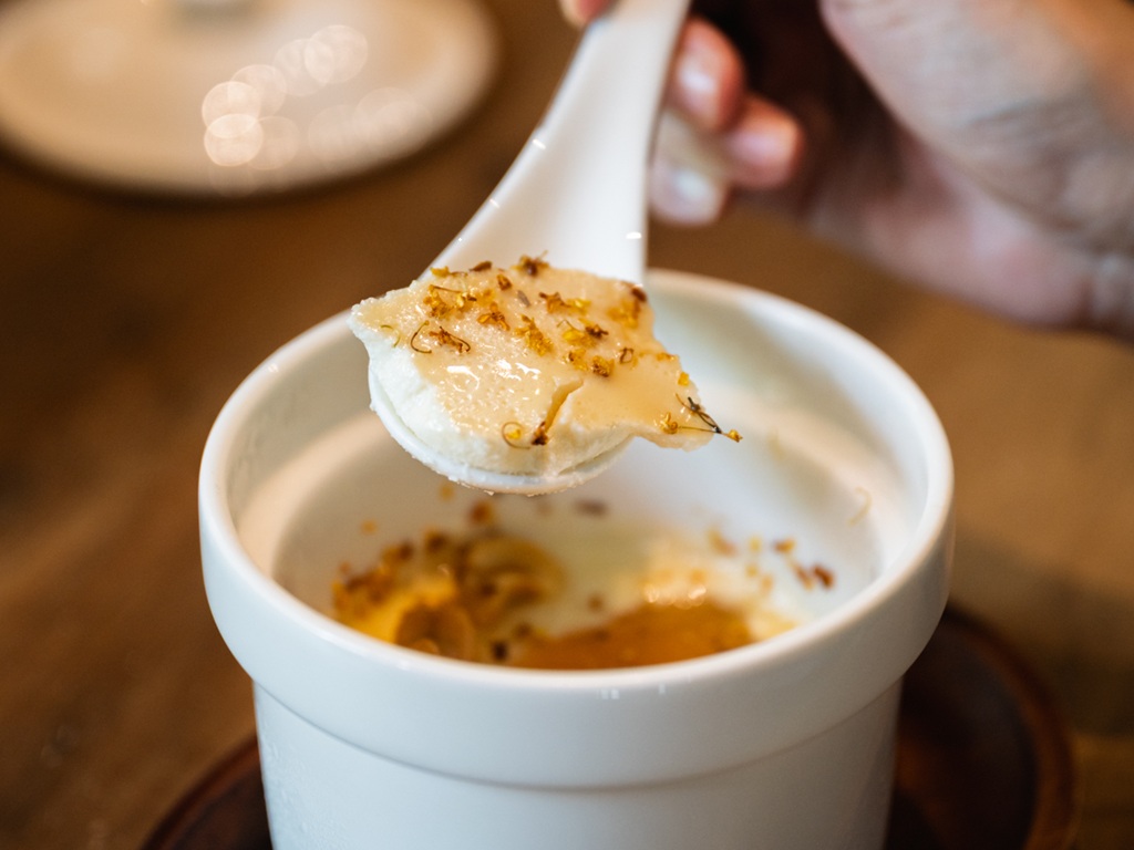 Ginger milk curd with osmanthus honey. Photo: Abdul Rahim Anwar/HungryGoWhere home by enjoy