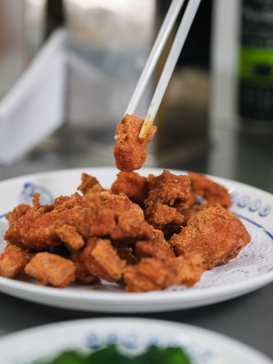 The ultra-shiok fried fermented pork is a must-try. Photo: Abdul Rahim Anwar/HungryGoWhere Gu Zao Ren Taiwan Porridge Seng House