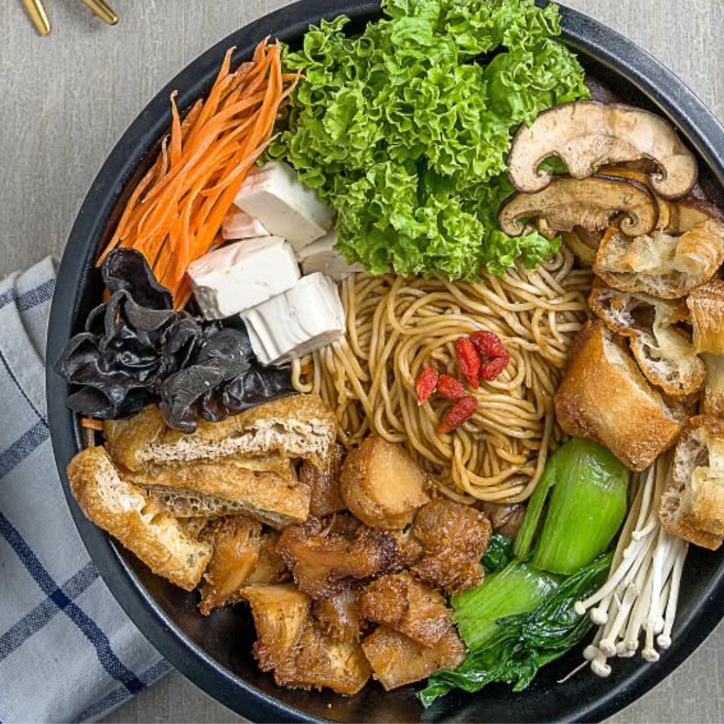 Lion mane black kut teh noodles with you tiao. Photo: Flavours by Saute/Instagram Funan Mall food
