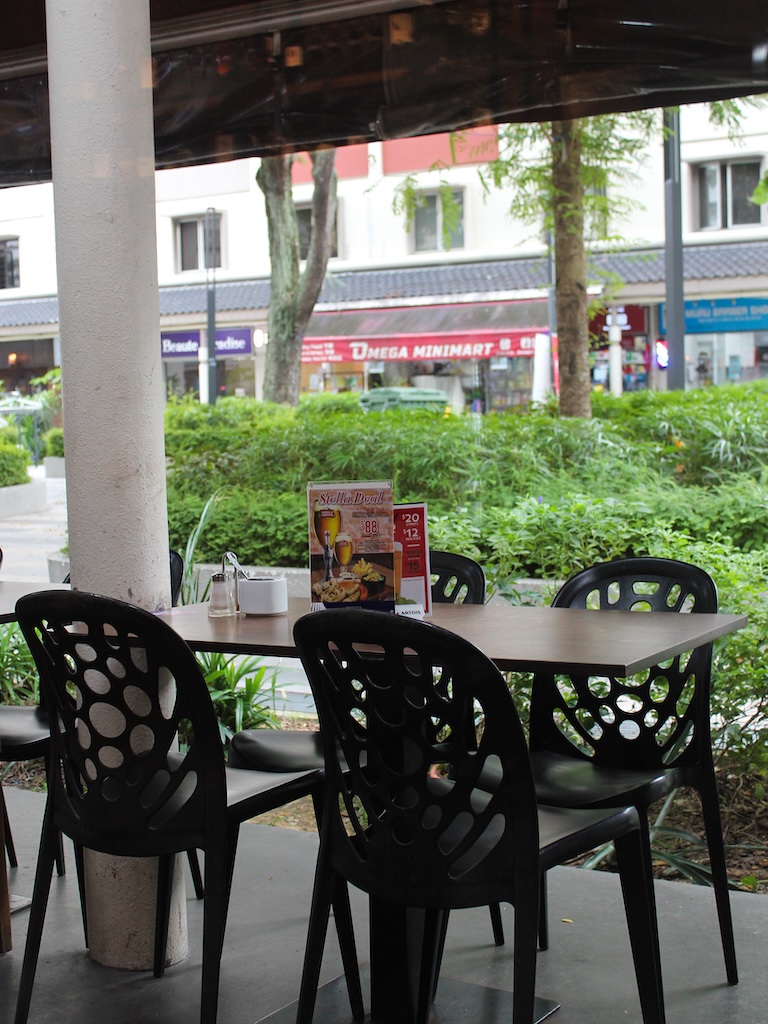 Breezy outdoor seats for those who prefer dining al fresco. Photo: Angeline Ang/HungryGoWhere Tim's Restaurant And Cafe