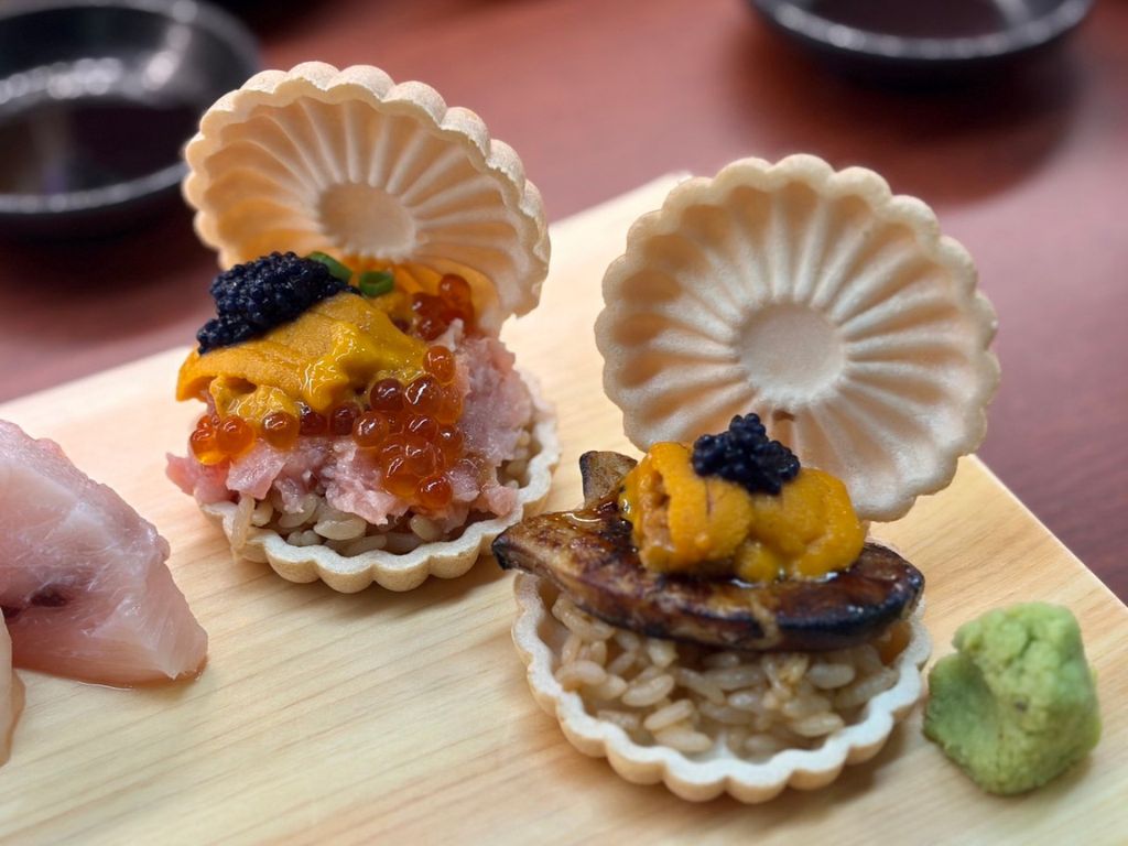 From left: Negitoro uni monaka, foie gras uni monaka. Photo: Shannon Ong/HungryGoWhere sushi zushi bugis