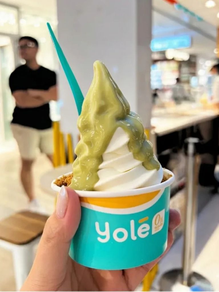 Yoghurt topped with pistachio bliss. Photo: Yole/Instagram froyo singapore