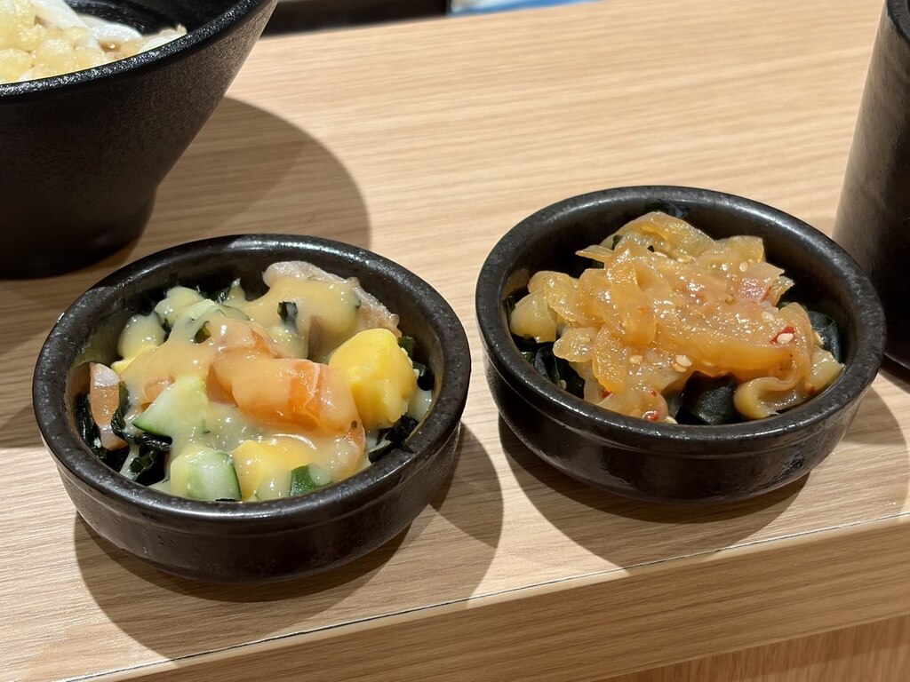From left: Chirashi and jellyfish. Photo: Shannon Ong/HungryGoWhere sushidan singapore