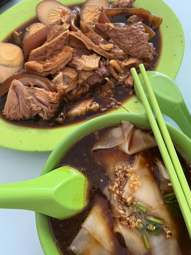 216 bedok market & food centre