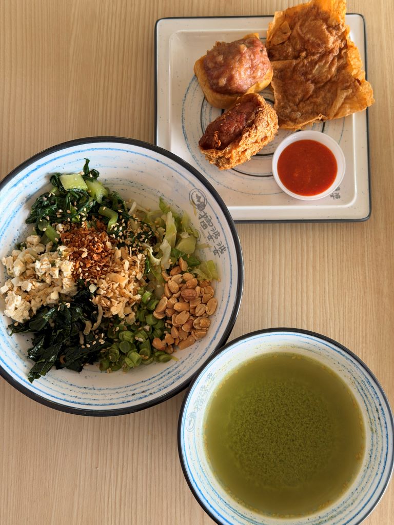 Photo: Maegan Ong/HungryGoWhere Bukit Merah View Hawker Centre