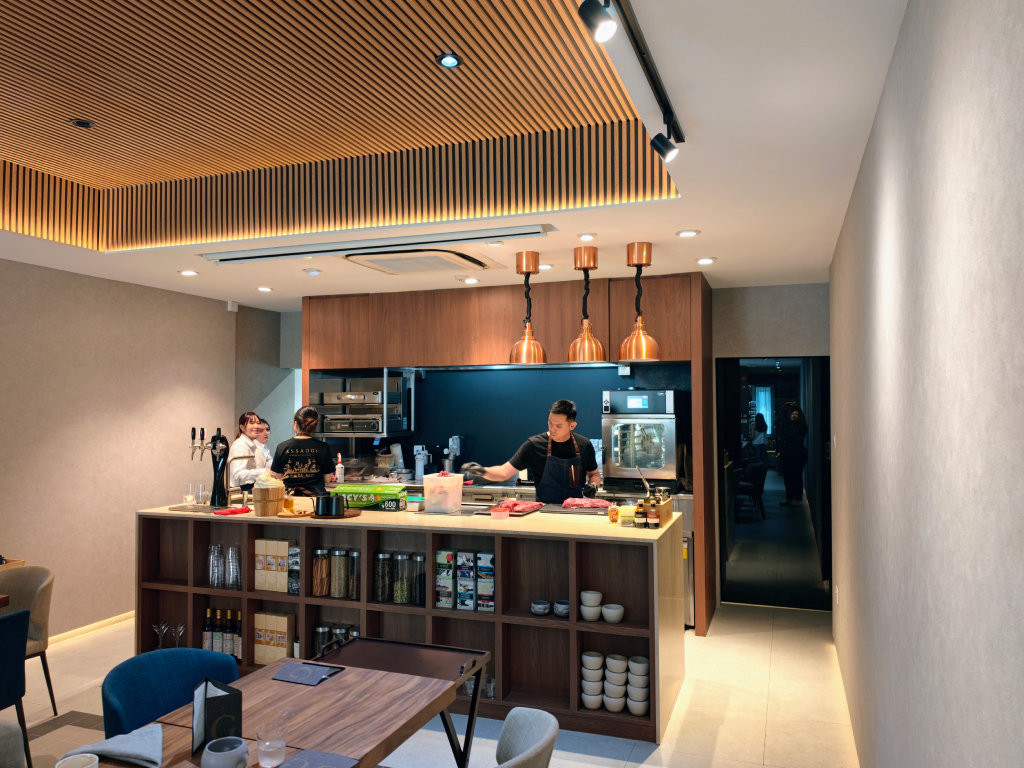 An open kitchen opens up to Assaggi’s main dining area. Photo: Zawani Abdul Ghani/HungryGoWhere assagi