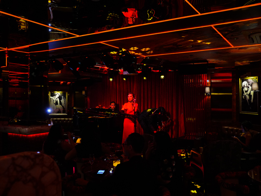 Live music and cabaret are two of its entertainment highlights! Photo: Evan Mua/HungryGoWhere Lulu's Lounge Singapore