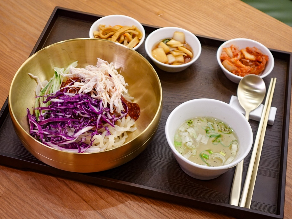 Kimpson's Table Far East Square