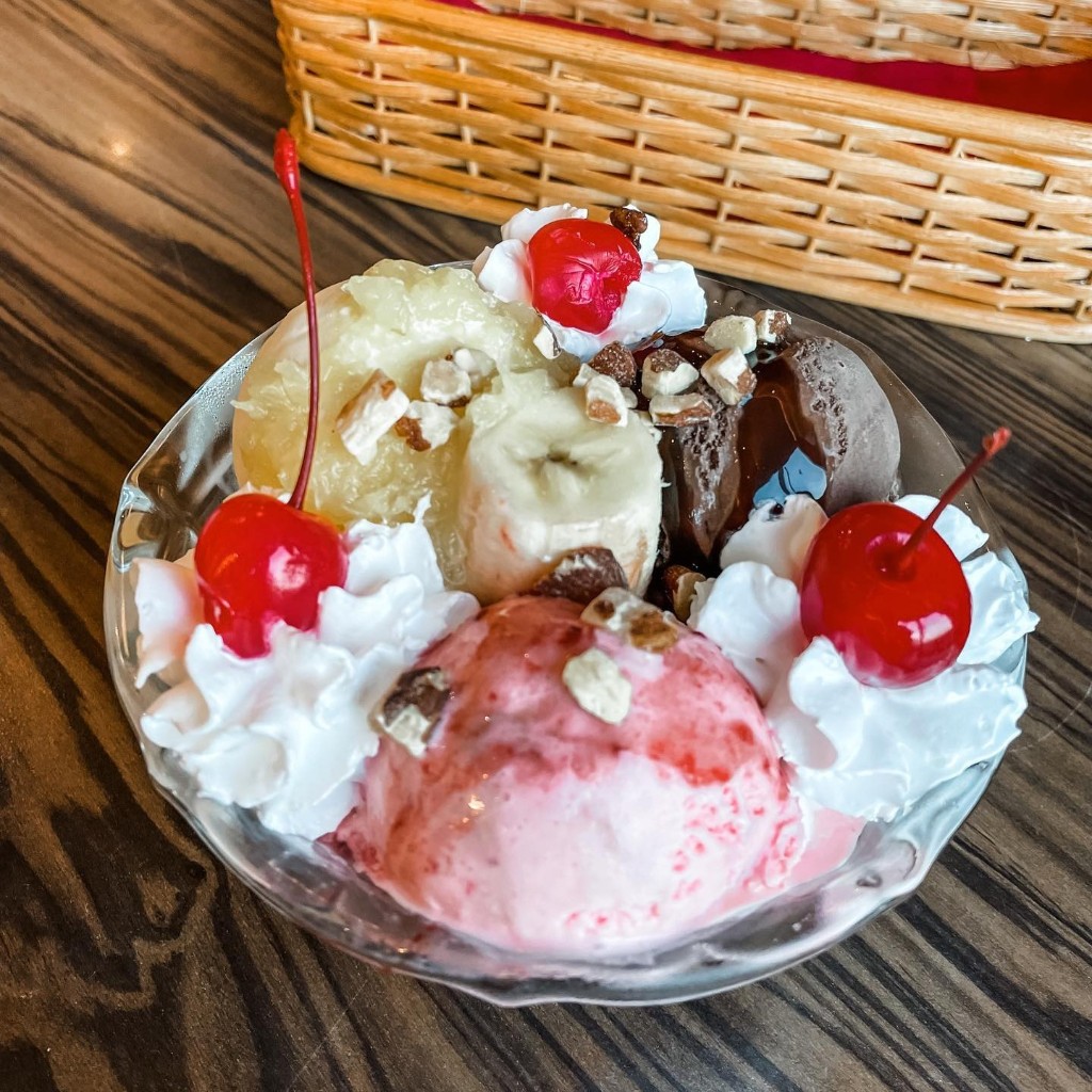Photo: @eatwithrachie/Instagram birthday deals discounts