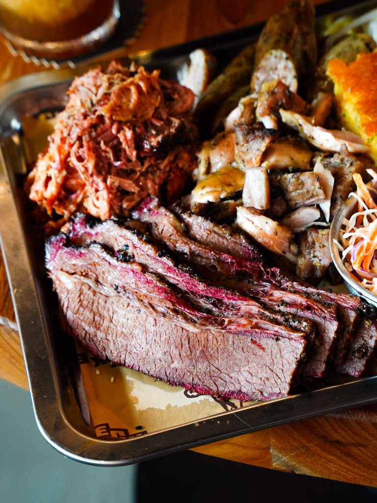Look at that beautifully smoked brisket. Photo: Evan Mua/HungryGoWhere decker barbecue bukit timah fire station