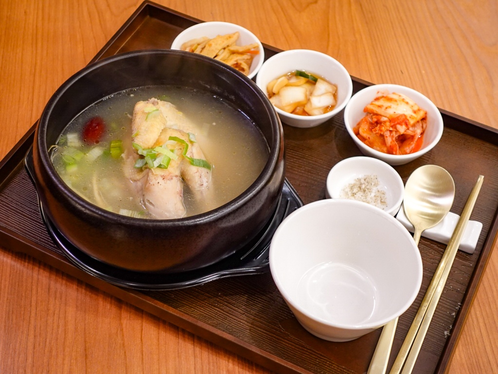 Kimpson's Table Far East Square