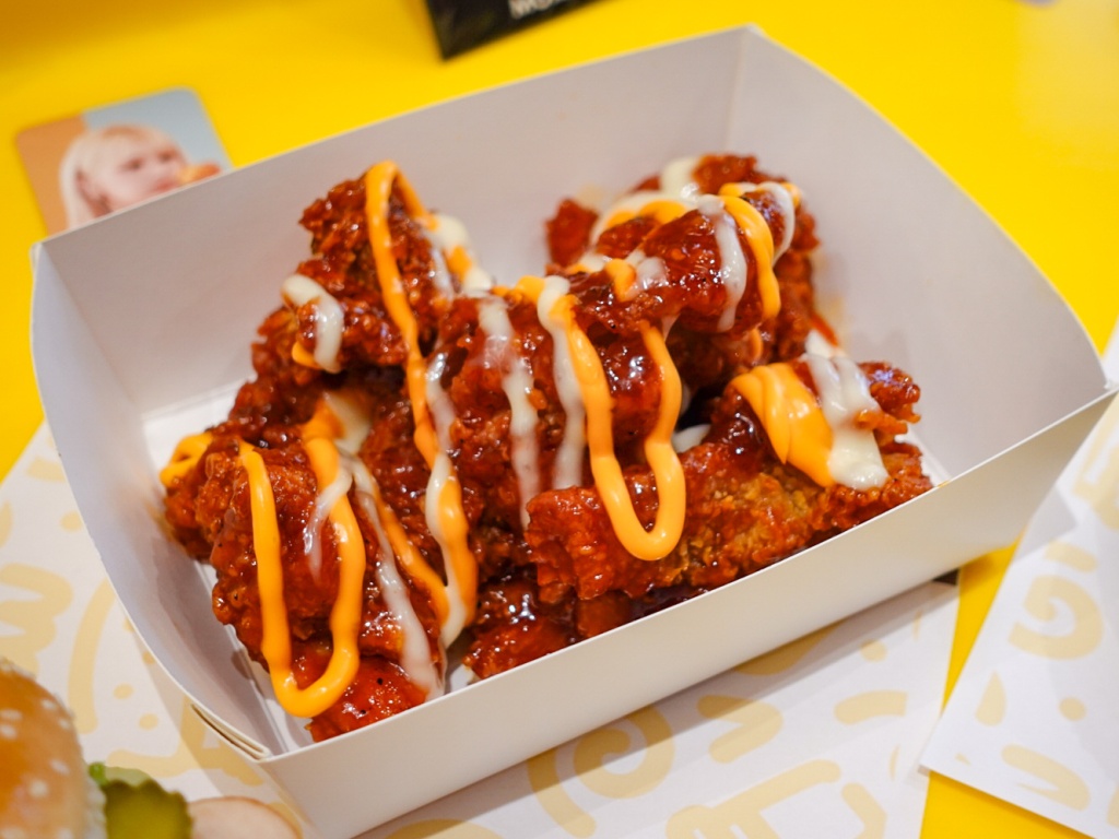 Cheesy Sichuan — spicy but won’t annihilate your tastebuds. Photo: Sarah Chua/HungryGoWhere Mom's Touch Singapore