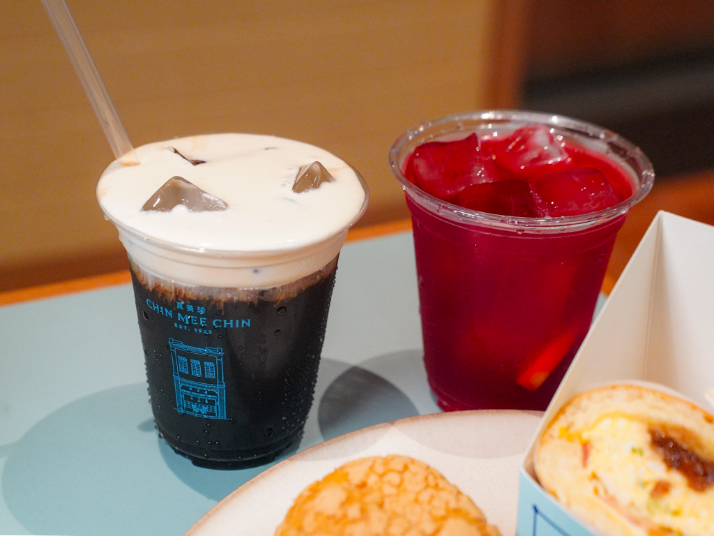 The speciality drinks. Photo: Evan Mua/HungryGoWhere chin mee chin nex