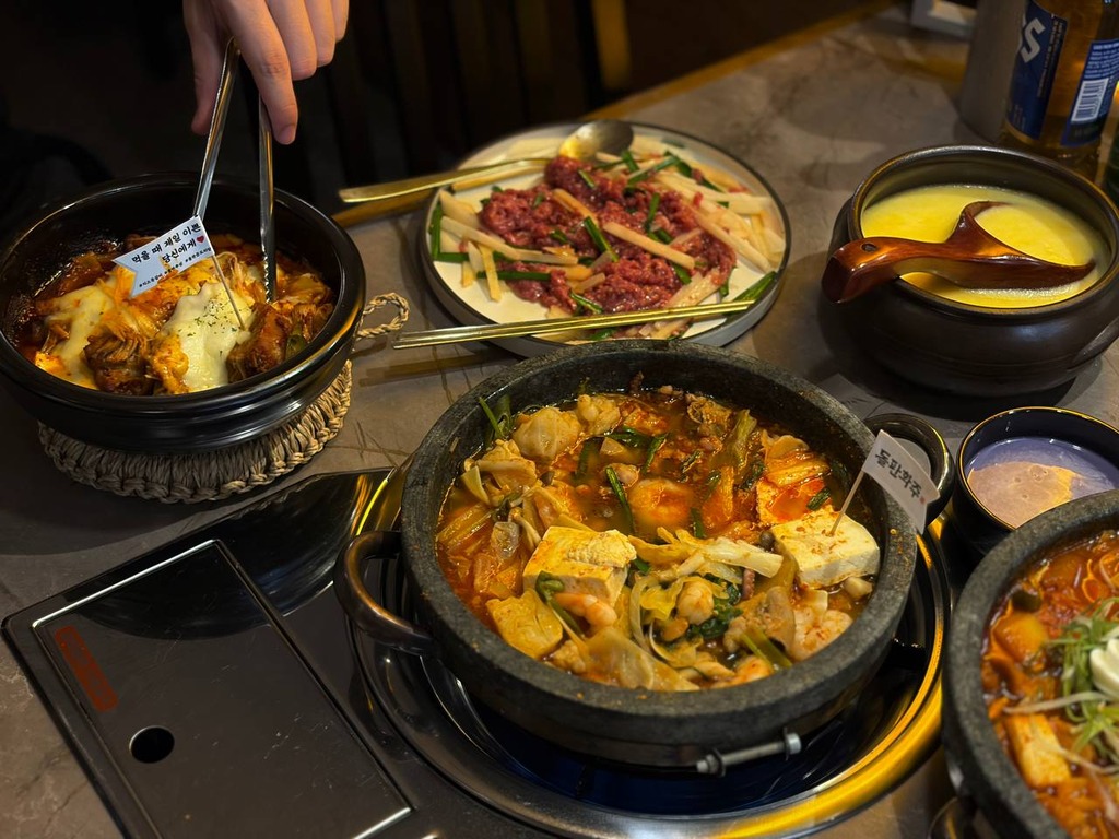 Let’s dig in! Photo: Shannon Ong/HungryGoWhere dolpan hwajoo