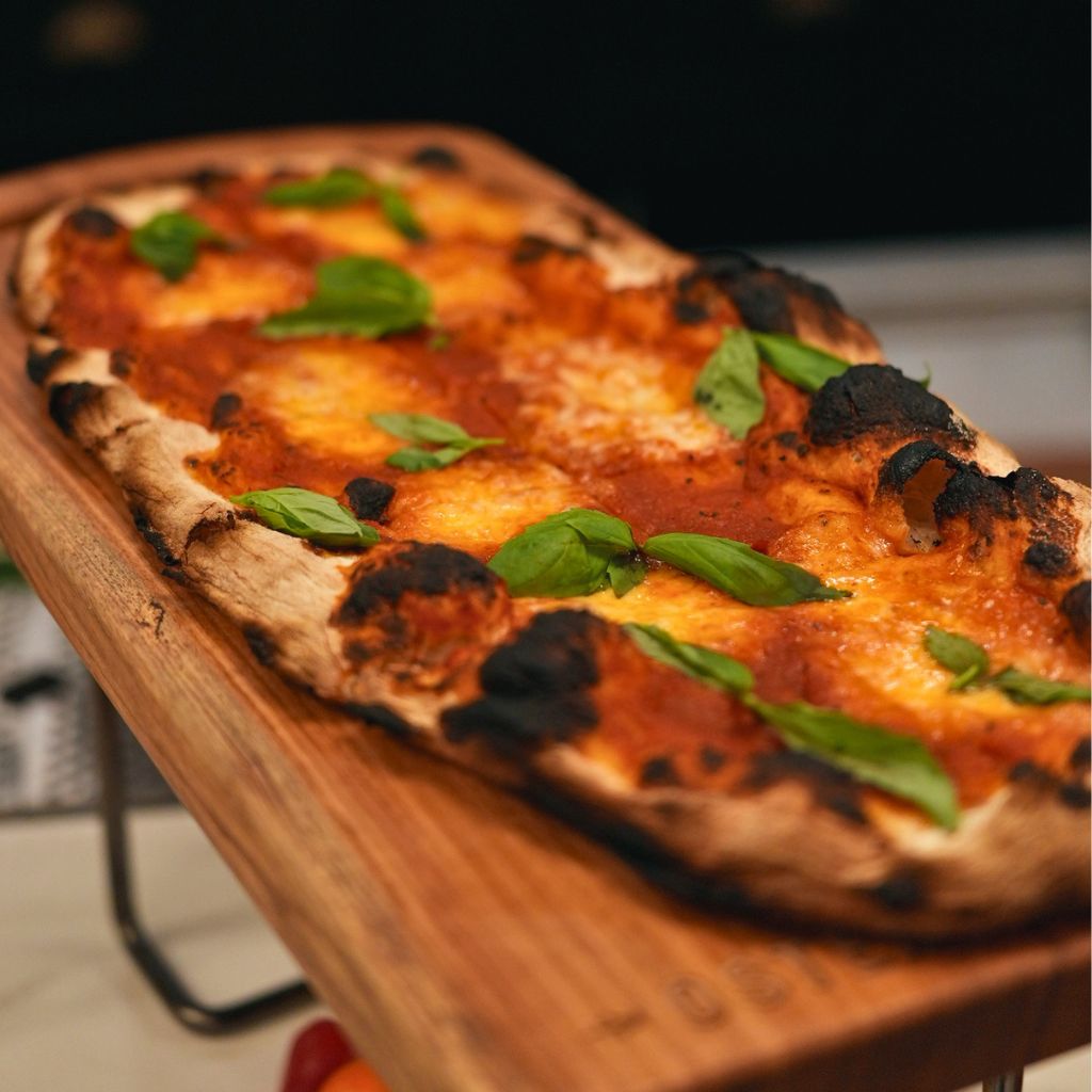 The margherita pizza alla palla. Photo: Shannon Yap/HungryGoWhere osteria mozza singapore