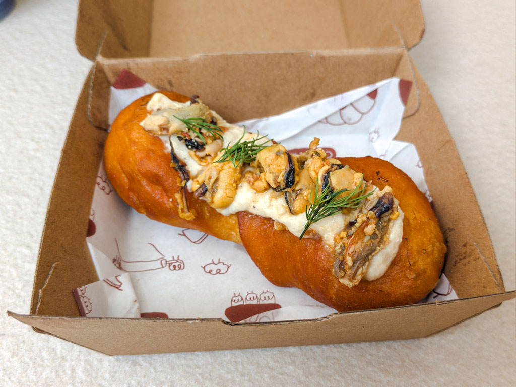 Interesting in concept, but the mussels came out slightly pasty. Photo: Gary Lim/HungryGoWhere cloudmills bakery claymore