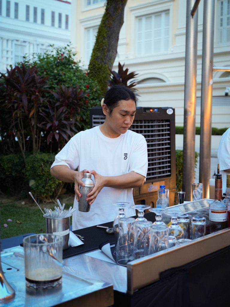 Its outdoor space has a bar where the drinks are made. Photo: Angeline Ang/HungryGoWhere Jeju Haenyeo