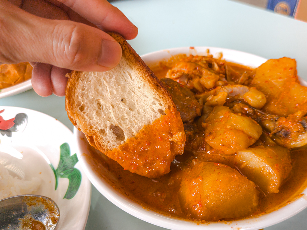 Curry Popo Alexandra Village