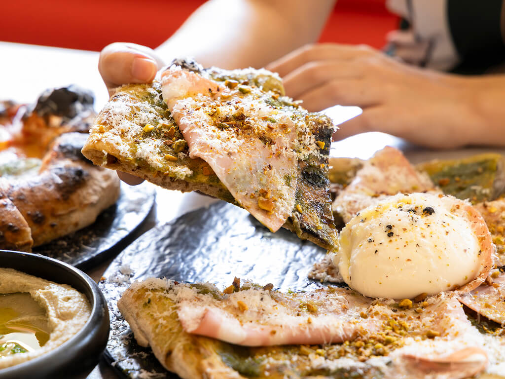 Photo: Koh Mui Fong/HungryGoWhere jr pizzeria alkaff crescent