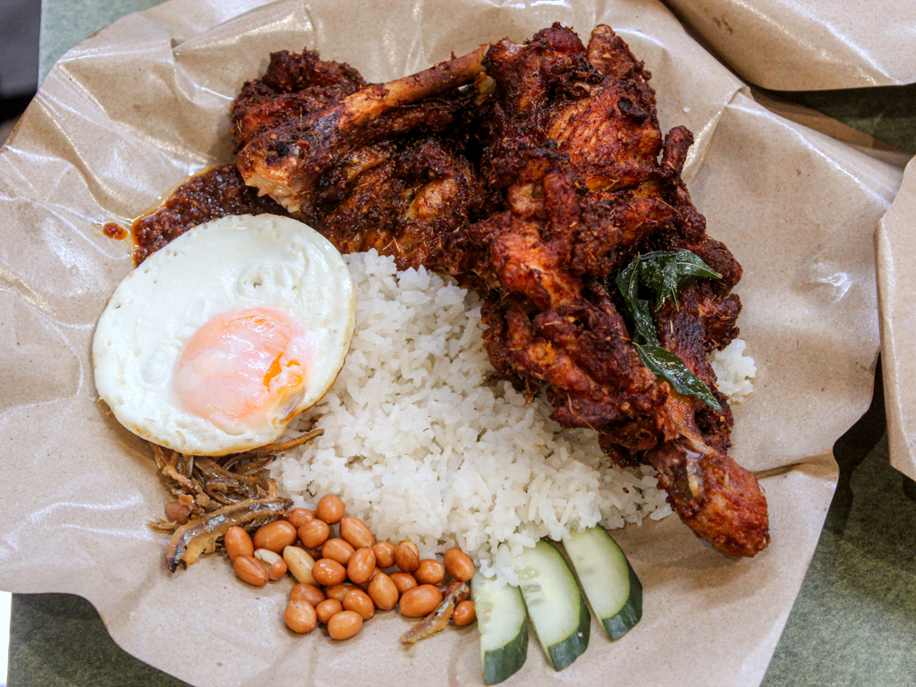 A generous plate that gives you your money’s worth. Photo courtesy of Hakim Rahman spicy hubby