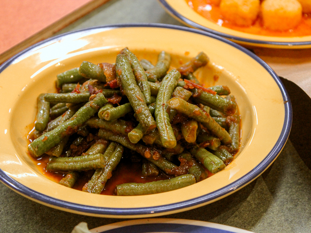 Long bean sambal. Photo courtesy of Hakim Rahman spicy hubby