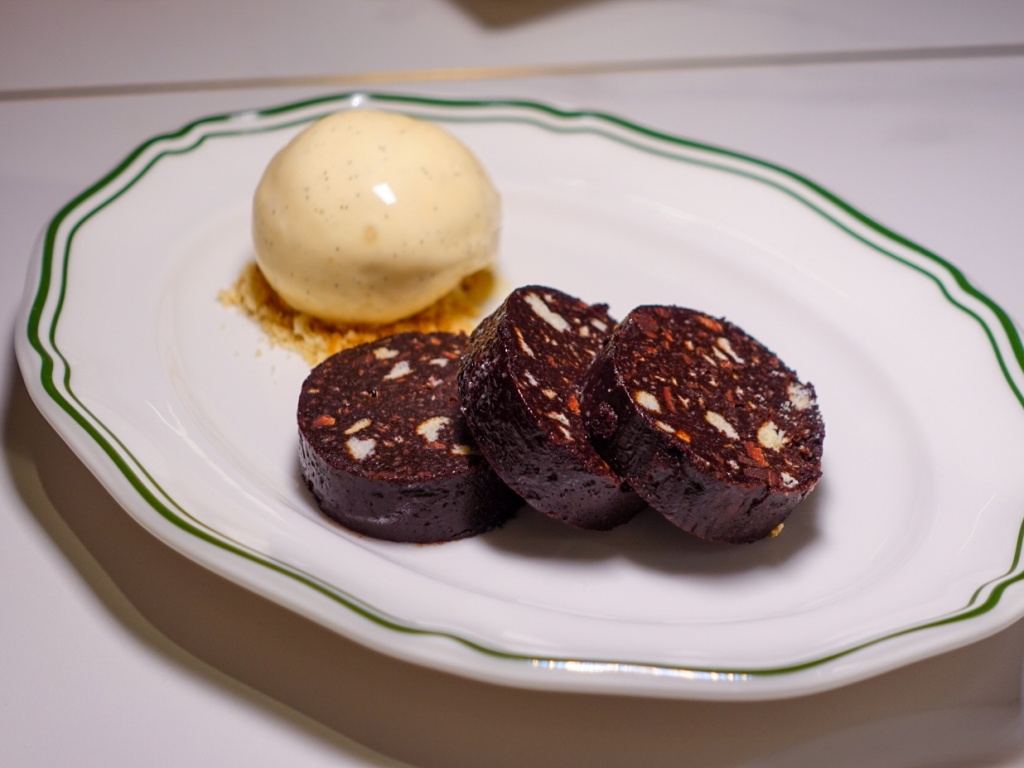 Salame di cioccolato, a chocolate dessert which also resembles salami. Photo: Sarah Chua/HungryGoWhere Osteria Da Su Telok Ayer